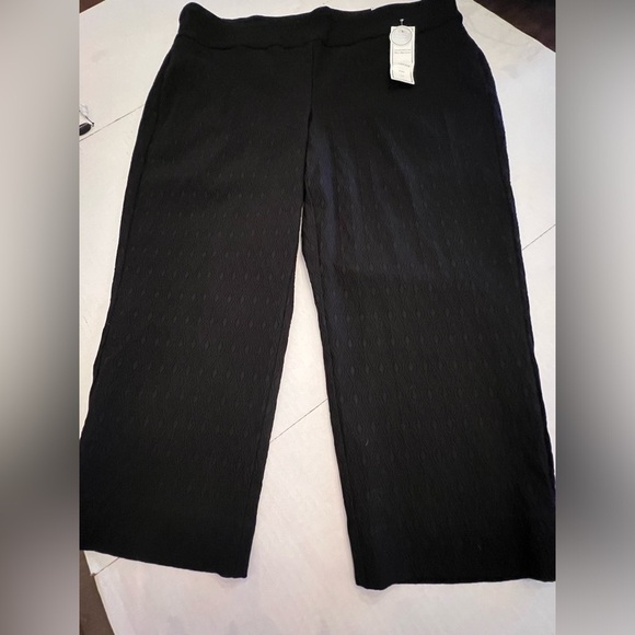 CHARTER CLUB PULL ON CAMBRIDGE SLIM SIZE 18W  BLACK CAPRI’S - Picture 5 of 14